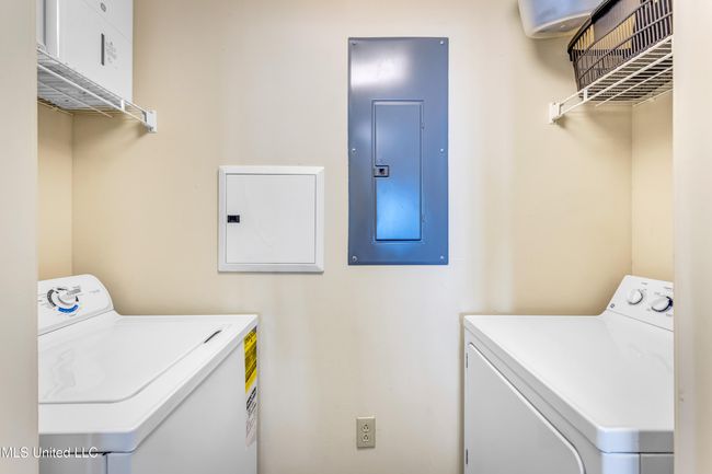607 Legacy Towers-21 | Image 27
