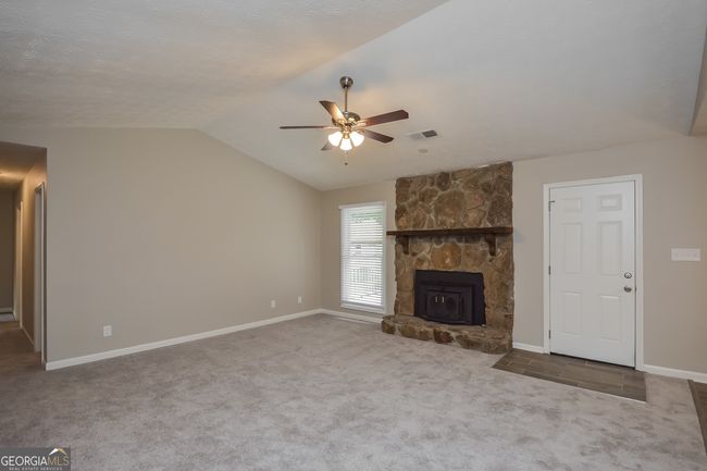 3394 Sheree Trl, House other with 3 bedrooms, 2 bathrooms and null parking in Stone Mountain GA | Image 4
