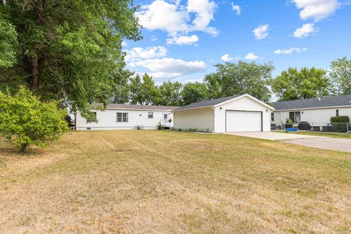 403 11th Avenue Nw, West Fargo, ND, 58078 | Card Image