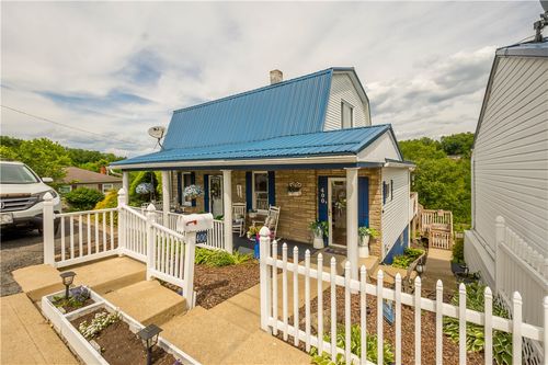 400 Oliver Ave, Bentleyville, PA, 15314-1428 | Card Image