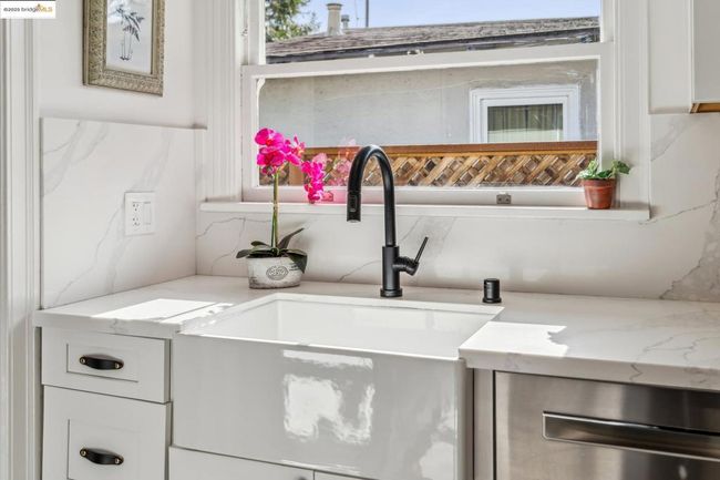 1040 Camelia St, House other with 2 bedrooms, 1 bathrooms and null parking in Berkeley CA | Image 20