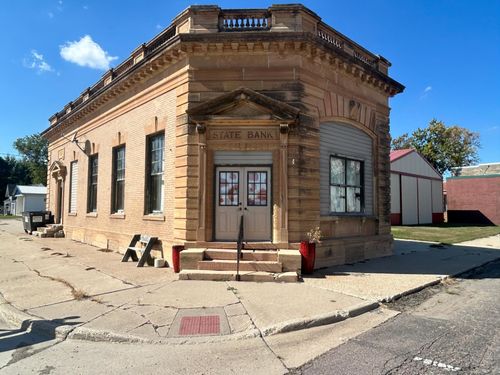 194 Main St, Round Lake, MN, 56167-9712 | Card Image