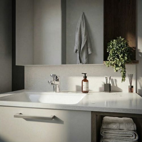 305-38060 2nd Ave, Squamish, BC, V8B0C3 | Card Image