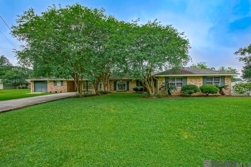 13509 Donald Elisar Ln, Gonzales, LA, 70737-7470 | Card Image