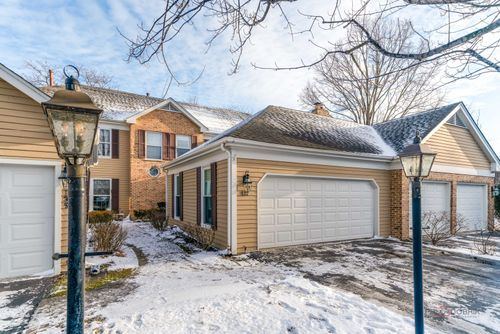 127 Camden Ct, Lincolnshire, IL, 60069-3429 | Card Image