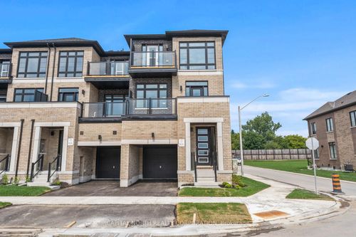 130 Turnberry Lane, Barrie, ON, L9J0M3 | Card Image