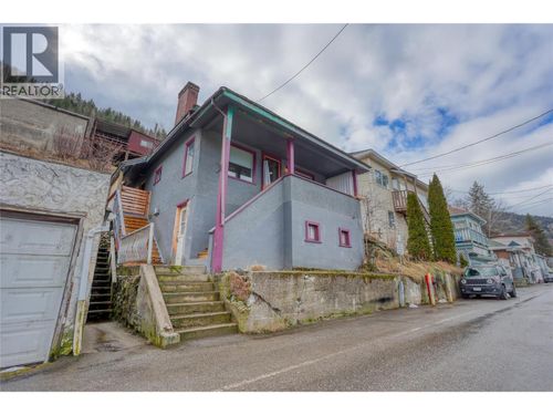 2078 Topping Street, Trail, BC, V1R4G5 | Card Image