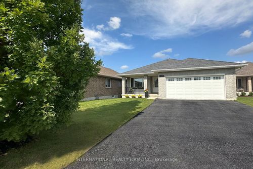 1453 Ireland Dr, Peterborough, ON, K9K0A4 | Card Image
