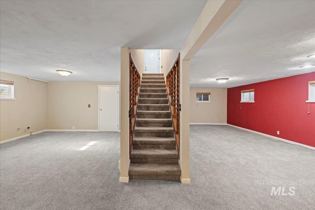 2303 N Locust Grove Rd, House other with 5 bedrooms, 4 bathrooms and 2 parking in Kuna ID | Image 16