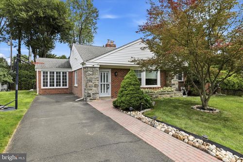 3155 Manor Rd, HUNTINGDON VALLEY, PA, 19006-4137 | Card Image