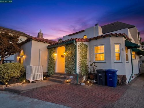 477 W 10th St, Pittsburg, CA, 94565-2417 | Card Image