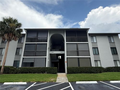 g2-927 S Pine Ridge Cir, Sanford, FL, 32773-4819 | Card Image