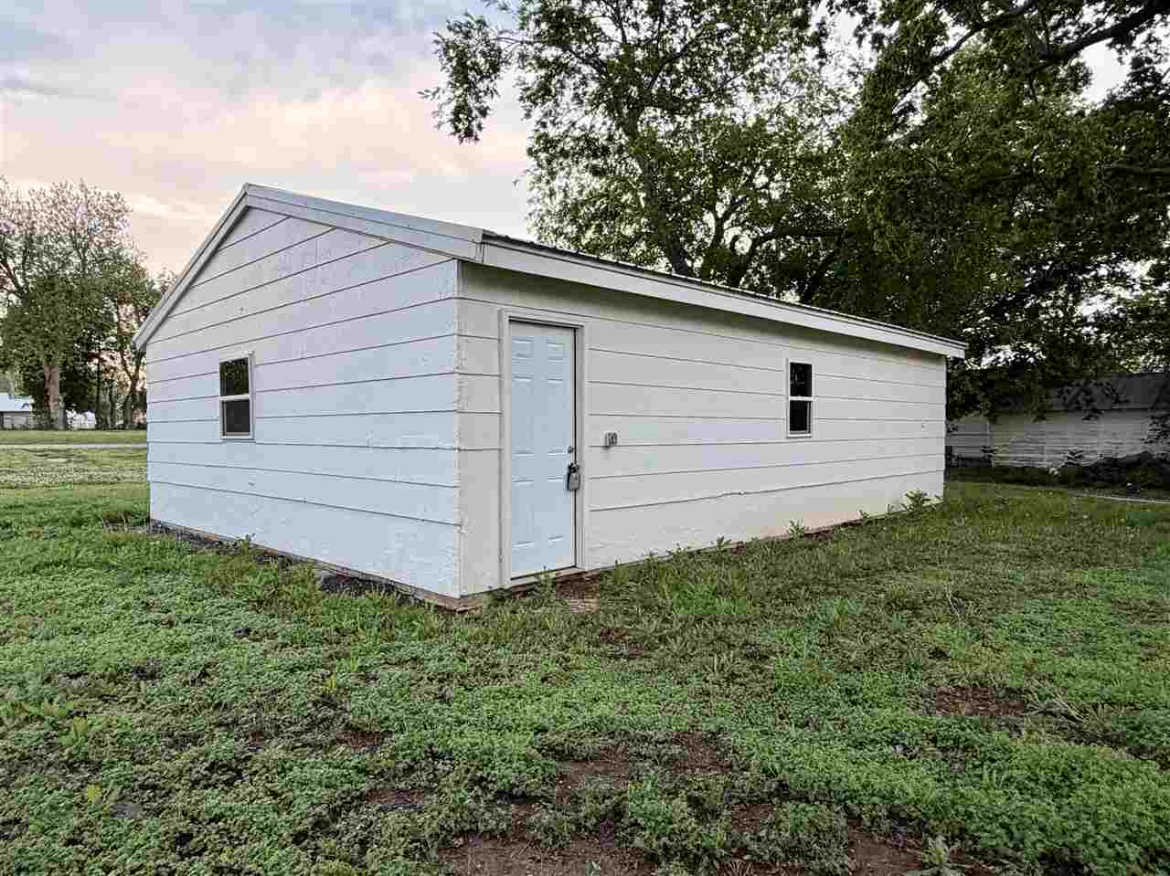 Land in Perry 2