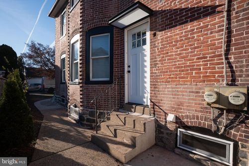 1-2538 E County Line Rd, ARDMORE, PA, 19003-3024 | Card Image