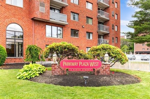 apt-303-8 9th St, Medford, MA, 02155-5144 | Card Image