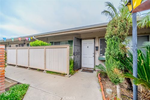 d-631 W 6th St, Tustin, CA, 92780 | Card Image