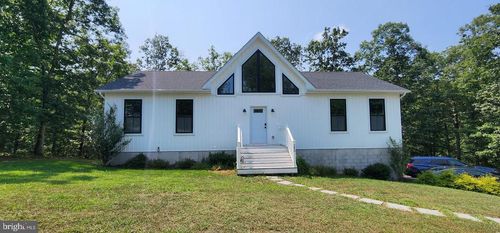249 Fairview Oaks Ln, BERKELEY SPRINGS, WV, 25411-9000 | Card Image