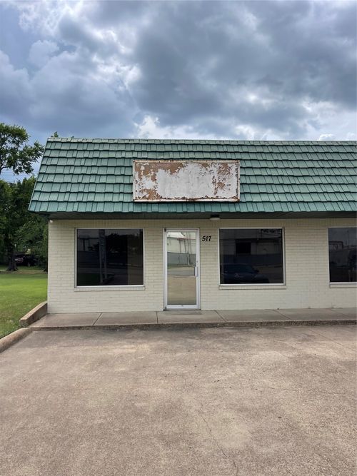 517 N 9th St, Midlothian, TX, 76065-2705 | Card Image