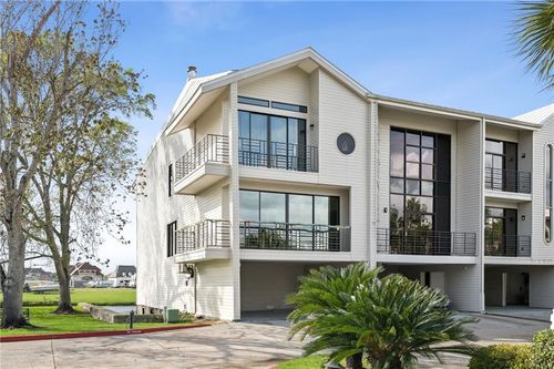 w1-127 E Highway 22, Madisonville, LA, 70447 | Card Image