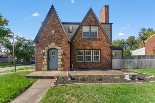 4038 Sunset Blvd, Youngstown, OH, 44512-1309 | Card Image