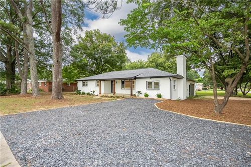 604 Mission Rd Sw, Cartersville, GA, 30120-5826 | Card Image