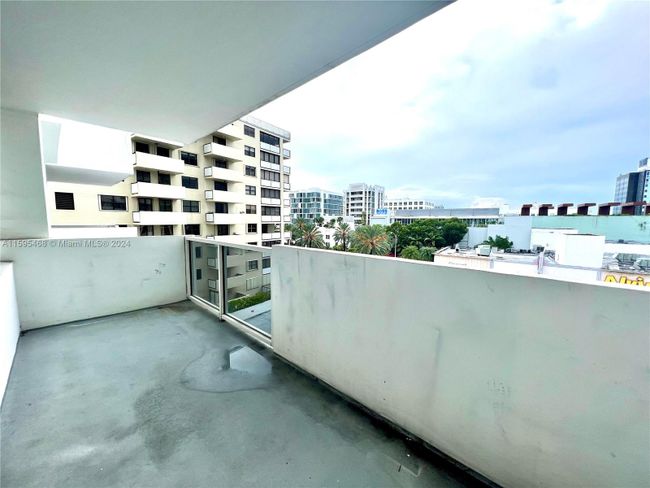 520 - 100 Lincoln Rd, Condo with 0 bedrooms, 1 bathrooms and null parking in Miami Beach FL | Image 27