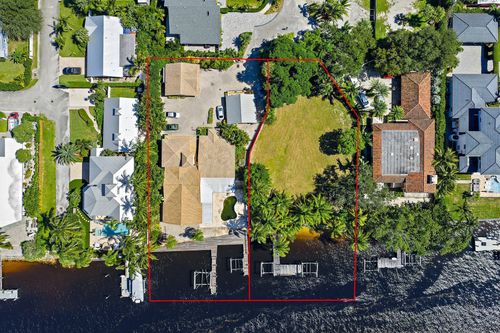 2105 Cove Ln, North Palm Beach, FL, 33408-2701 | Card Image