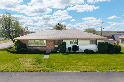 605 W 4th St, Sprague, WA, 99032 | Card Image