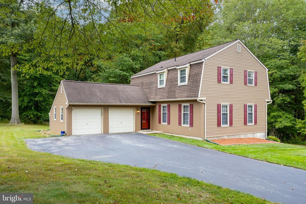 Schoolhouse Ln, Coatesville, PA 19320