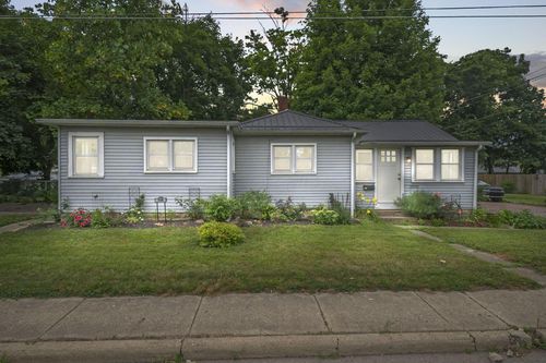 706 E Burgess St, Mount Vernon, OH, 43050-2612 | Card Image