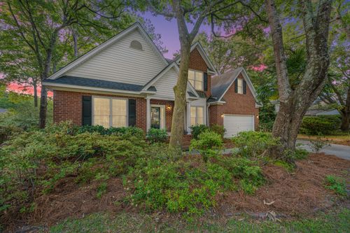 424 Springfield Road, Mount Pleasant, SC, 29464 | Card Image