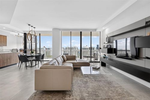 3107-1000 Island Blvd, Aventura, FL, 33160 | Card Image