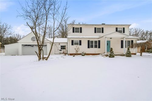 27843 Southern Ave, North Olmsted, OH, 44070-4953 | Card Image