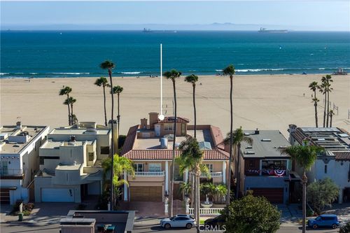 404 Ocean Ave, Seal Beach, CA, 90740-6033 | Card Image