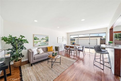 1528 247th St, Harbor City, CA, 90710-2062 | Card Image