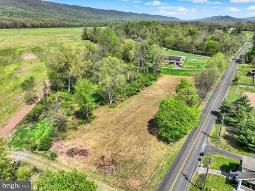 1503 Red Hill Rd, DAUPHIN, PA, 17018-9434 | Card Image