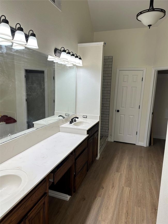 Primary bathroom sinks | Image 13
