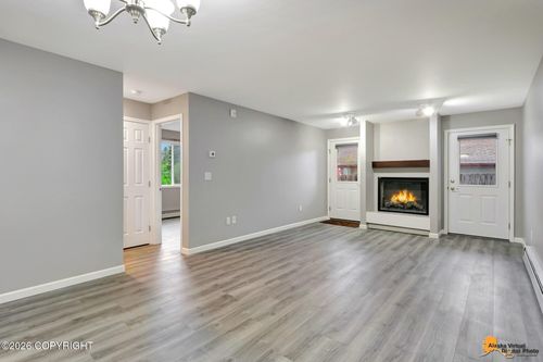 4-4530 Wright St, Anchorage, AK, 99507-1167 | Card Image