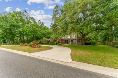 5964 King George Pkwy, House other with 6 bedrooms, 4 bathrooms and 3 parking in Pace FL | Image 2