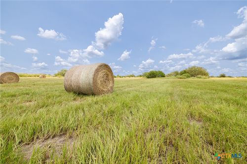 6 Tenny Crk, Lockhart, TX, 78644 | Card Image