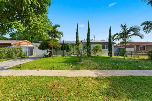 251-251 N 71st Ave, Hollywood, FL, 33024-7366 | Card Image