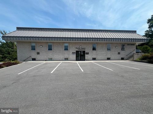 1977 Market Square Blvd, WAYNESBORO, PA, 17268-3811 | Card Image