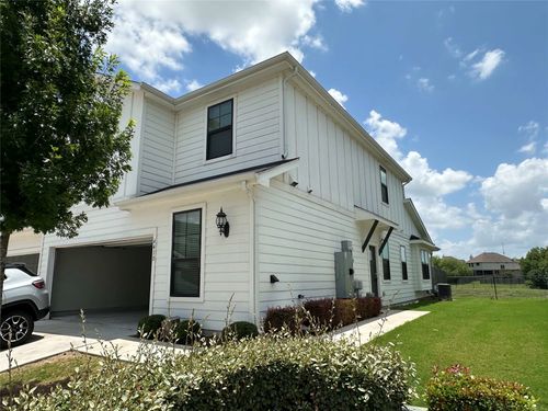 unit-d-441 Fieldwood Dr, Buda, TX, 78610-2321 | Card Image