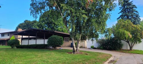 207 W Lake St, Hart, MI, 49420-1065 | Card Image