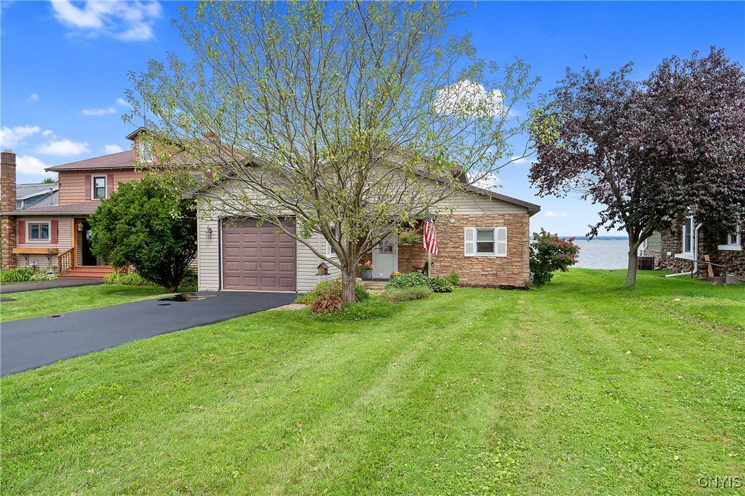 Van Antwerp Dr, Cicero, NY 13039