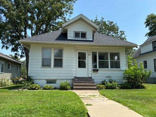 2915 Fair Ave, Davenport, IA, 52803-1121 | Card Image