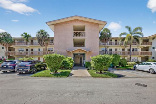 apt-214-1355 Ne 167th St, Miami, FL, 33162-2768 | Card Image