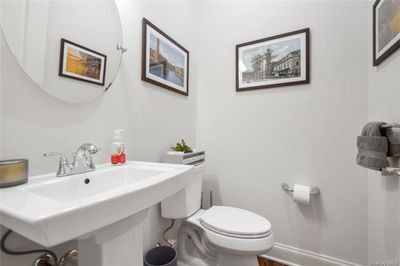 Powder room | Image 3