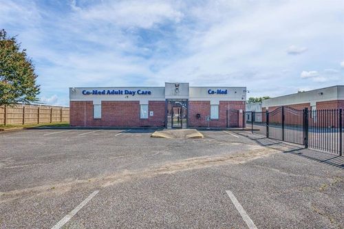 6095 Apple Tree Dr, Memphis, TN, 38115-8600 | Card Image