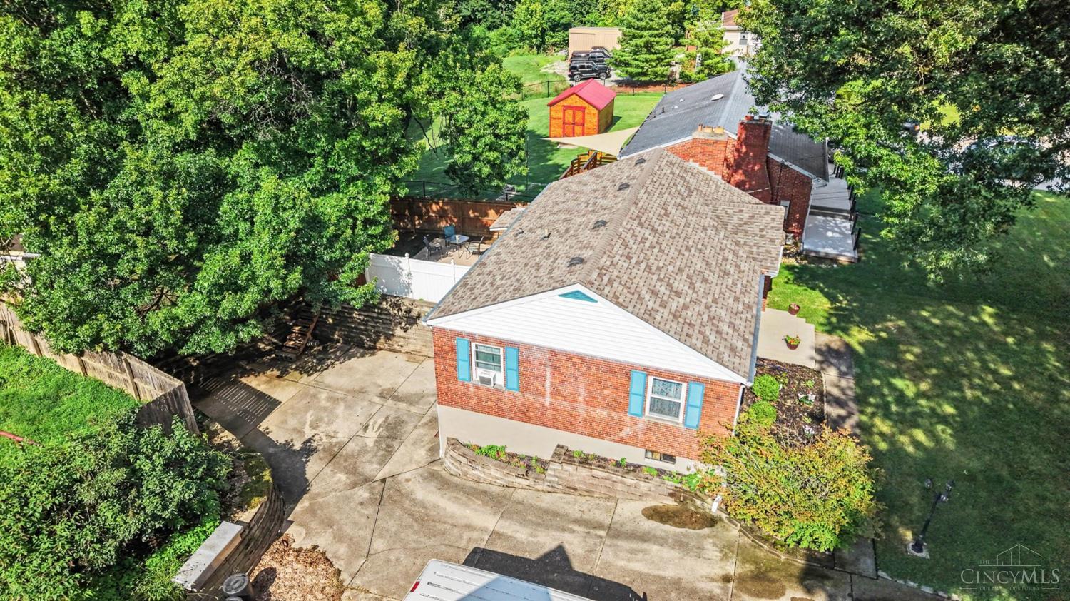 Residential in Cleves 4